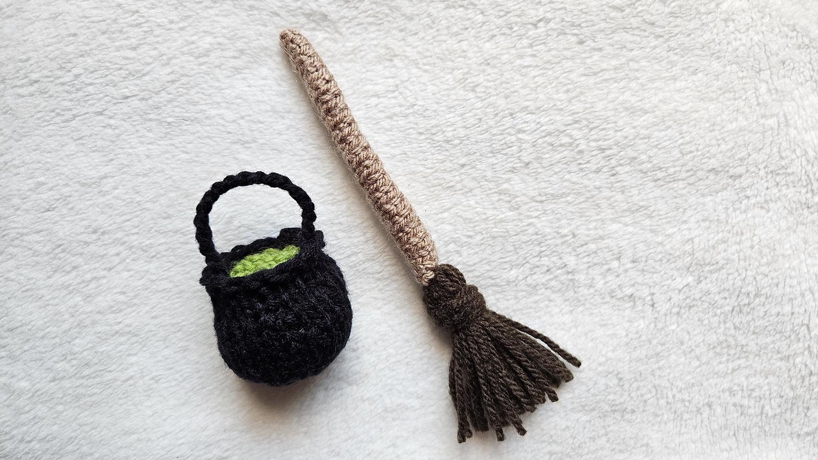 Knitted Witch Accessories