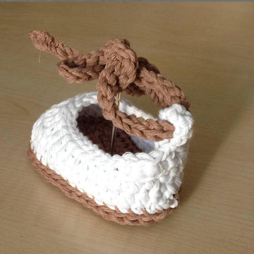 Baby Bootie & Hat Set N 243