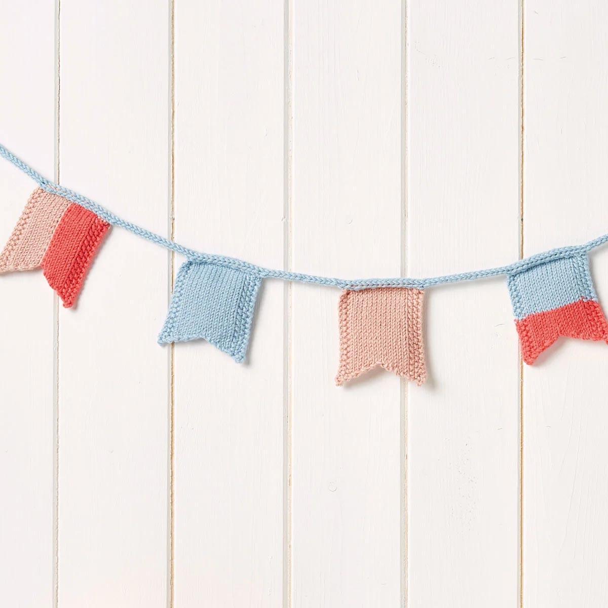Flag Bunting Knitting Pattern
