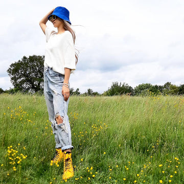 The Minimal Tee
