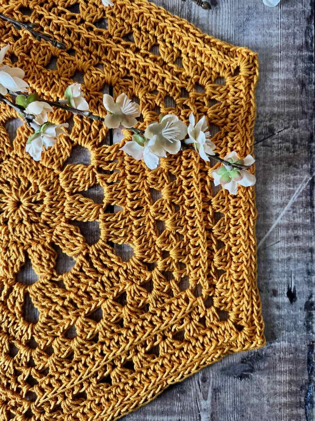 Clover and Comb Placemat