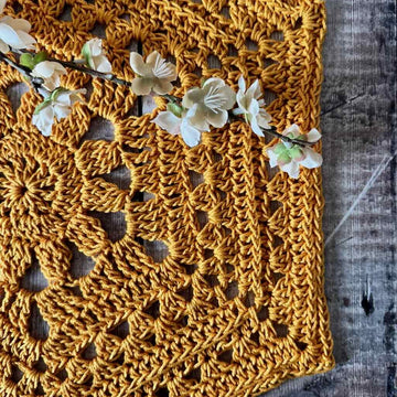 Clover and Comb Placemat