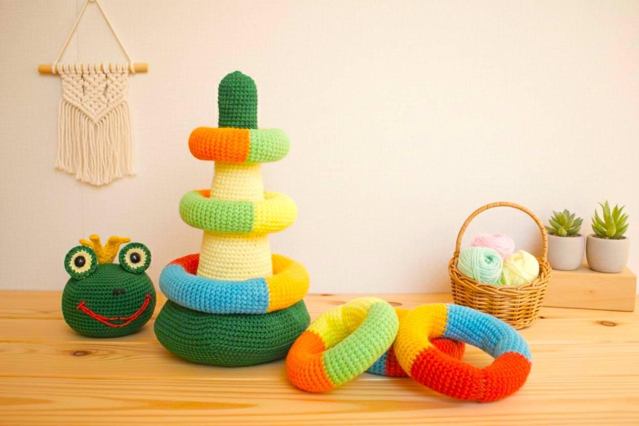 Stacking rings multi-color frog
