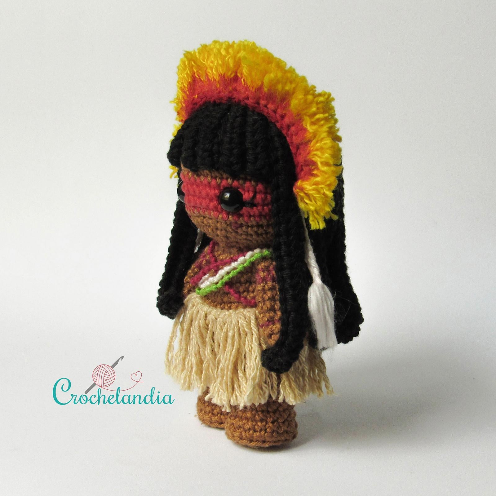 Kaolin amigurumi doll - crochet pattern by Crochelandia