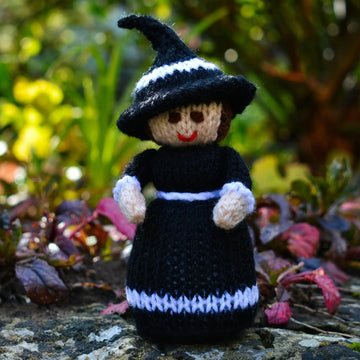 Halloween Dolls Knitting Pattern - Toy Knitting Pattern