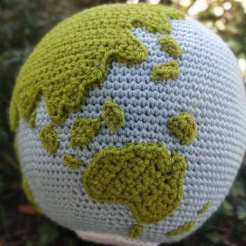 Planet Earth Globe and Moon Amigurumi crochet