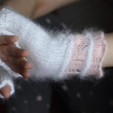 Four Hours Easy Fingerless Mitts