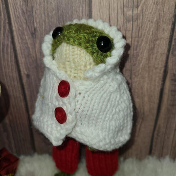 Froggy's Hooded Caplet