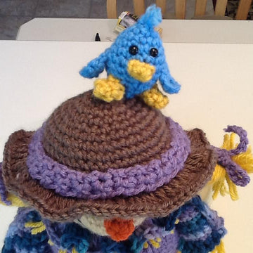 Amigurumi Hayleigh the little scarecrow crochet pattern