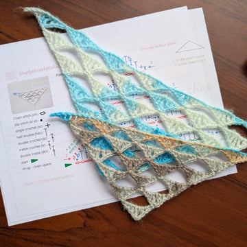 2-in-1: Wide Baktus Triangle Scarf #111