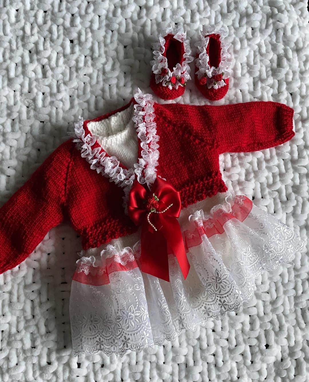 "Santa Baby" DK Knitting Pattern