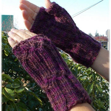 Elegant Ribbed Mitts