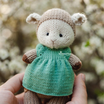 Sheep in a dress knitting pattern. Knitted animal pattern. Stuffed toy tutorial PDF.