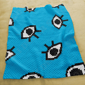 Diagonal Crochet Pattern C2C Opened Eye Blanket Blue Throw Colorwork