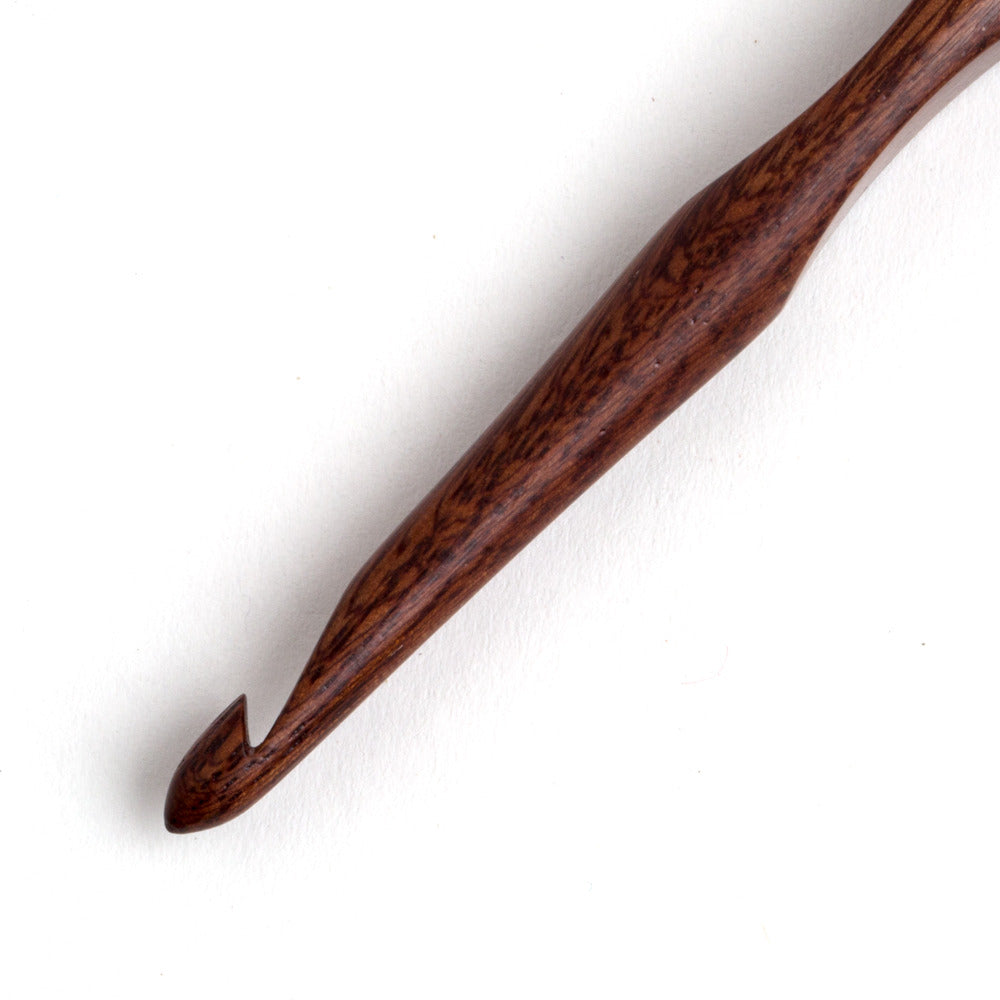 Laurel Hill Variety Crochet Hook Set Assorted Woods Sizes D-M