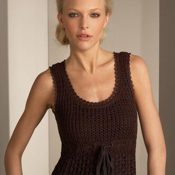 Vintage-Inspired Sleeveless Lace Dress with Ribbon Waist
