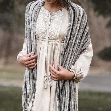 Windom Silk Wraps in Blue Sky Fibers Alpaca Silk and Metalico - 20173 - Downloadable PDF