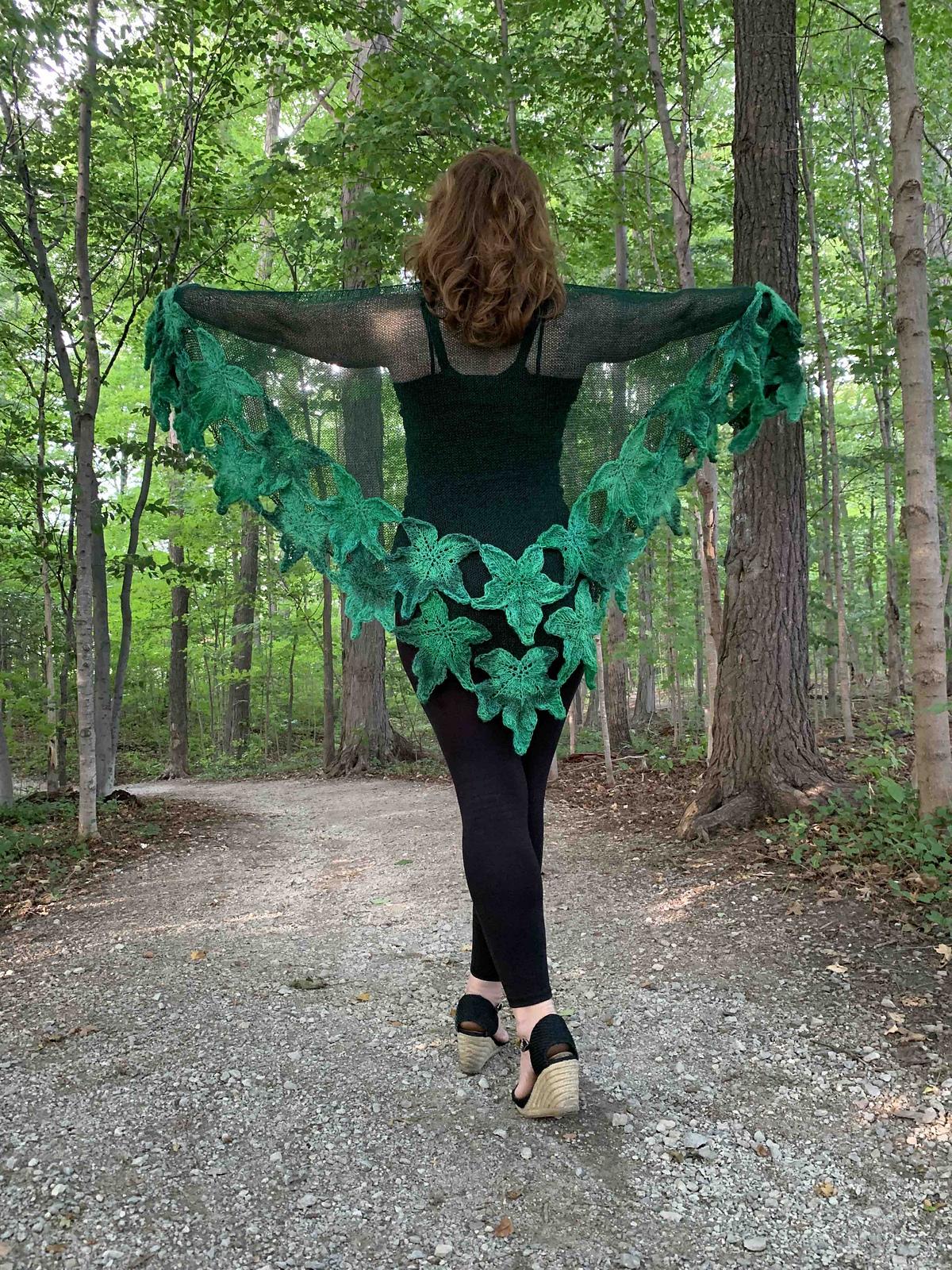 Maple Leaf Knitting Shawl