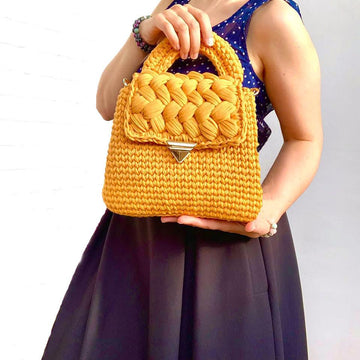 Crochet Handbag Pattern, Easy T-Shirt Yarn Purse