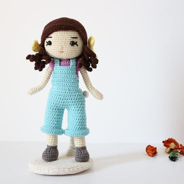Nellybery doll