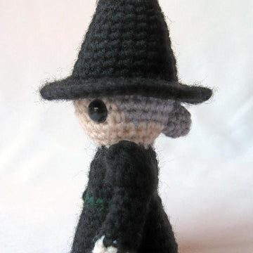 Witch and Wizard Mini Amigurumi