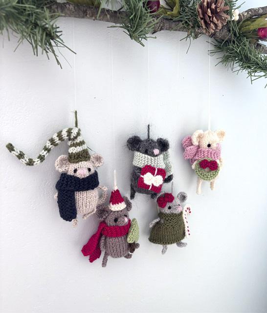 Mouse Christmas Ornament Knit Pattern