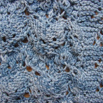 Scalloped Clouds lacy scarf with pointed edges