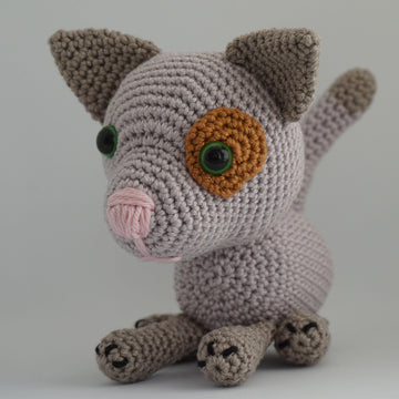 Crochet pattern for cat Joy!