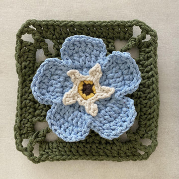 Forget me not Granny Square