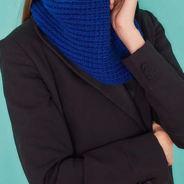 "Snowdrift Cowl" - Cowl Knitting Pattern in Paintbox Yarns Simply Chunky