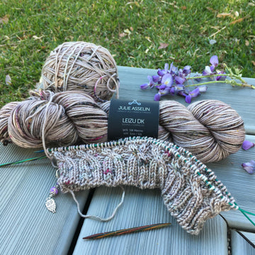Boysenberry Ripple Cabled Hat TJD41