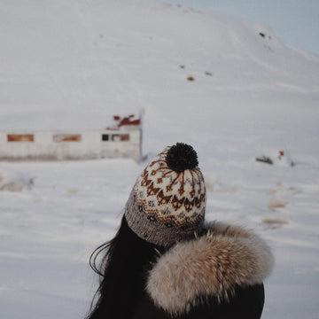 Foxtales hat