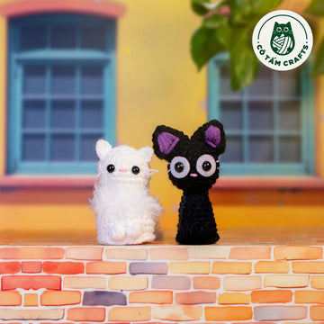 Cat Jiji's Family