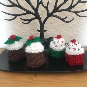 Mini Christmas Pudding & Cupcake Ferrero Lindt Chocolate Cover DK Knitting Pattern