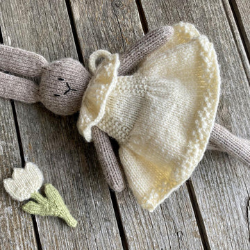 Dress for Vera the Bunny