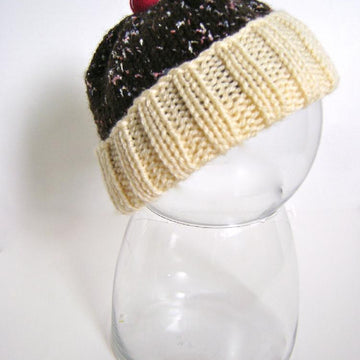 Cupcake Hat and Toy Set