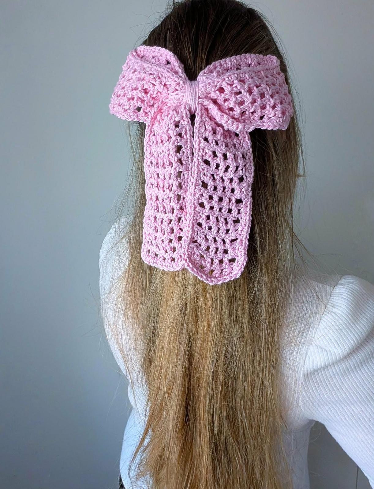 Crochet Soft Pink Bow Pattern