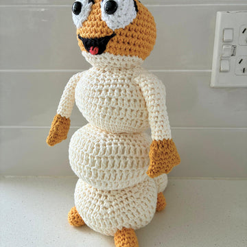 HOLLY THE HUHU GRUB