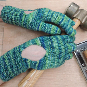 Keyhole Gloves