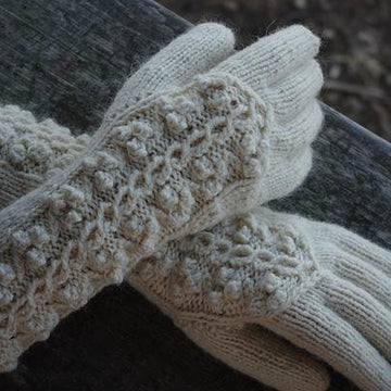 Winterberry Gloves & Beret