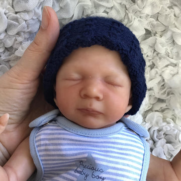 Premature to newborn baby mock cable hat in 4 sizes