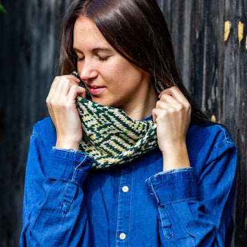Line art cowl