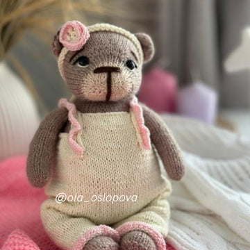 Little Teddy Bear knitting pattern