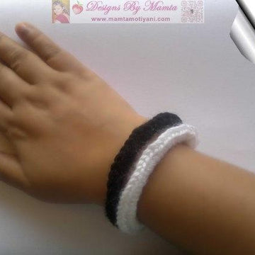 Simple Crochet Bangle Bracelet Pattern For Beginners