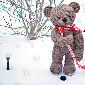 John the Canadian Bear Amigurumi