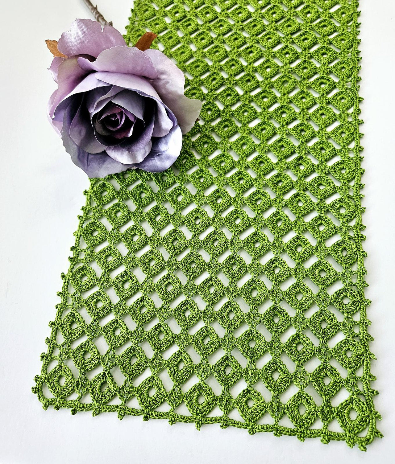 Roundabout Table Runner