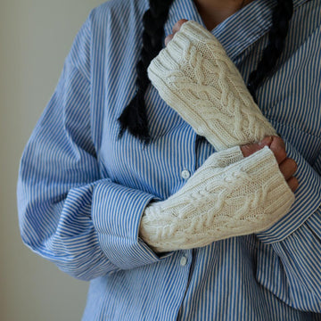 Witch Elm Mitts