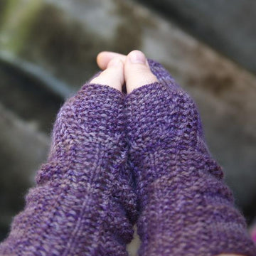 Curiouser Mitts