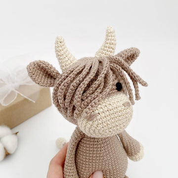Highland cow toy crochet pattern amigurumi