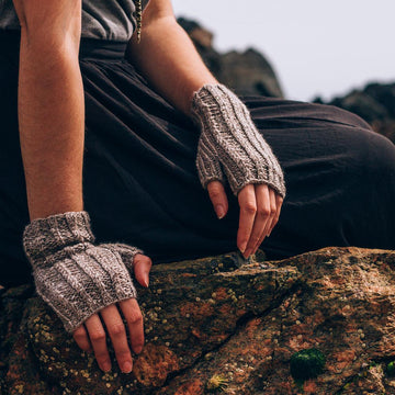 Pembroke Bay Mitts